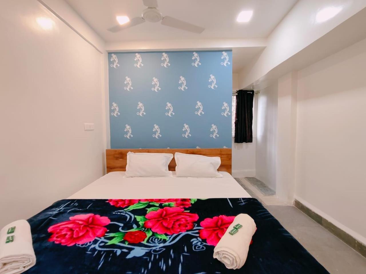 Amrutwa Guest House Pune Exterior photo